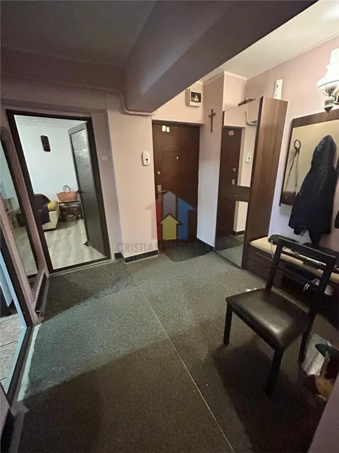 3 camere, decomandat, Mobilat, 2 balcoane, Vidin - foto 7