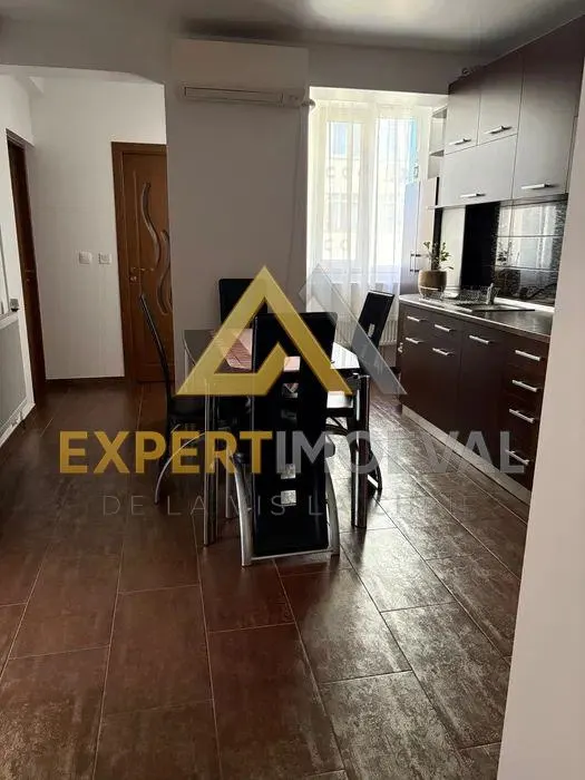 Apartament de vanzare, B-dul Regele Mihai, 3 camere, - foto 5