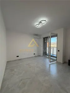 Garsoniera, zona foarte buna, George Cosbuc, 36 mp utili etaj 4/8 - foto 3