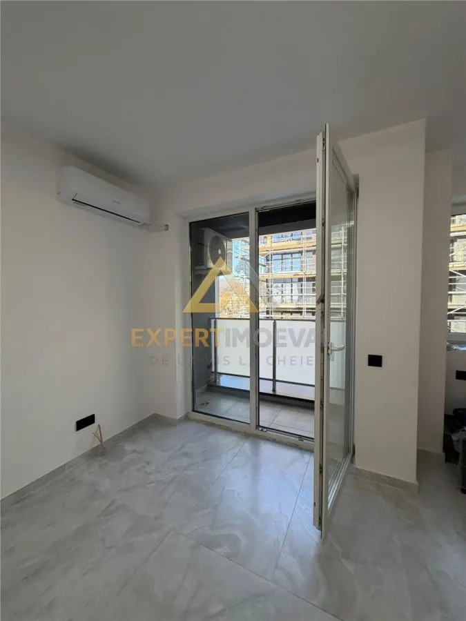 Garsoniera, zona foarte buna, George Cosbuc, 36 mp utili etaj 4/8 - foto 4