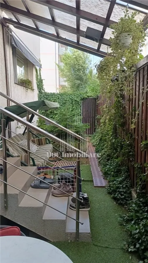Apartament 3 camere București - poza 1
