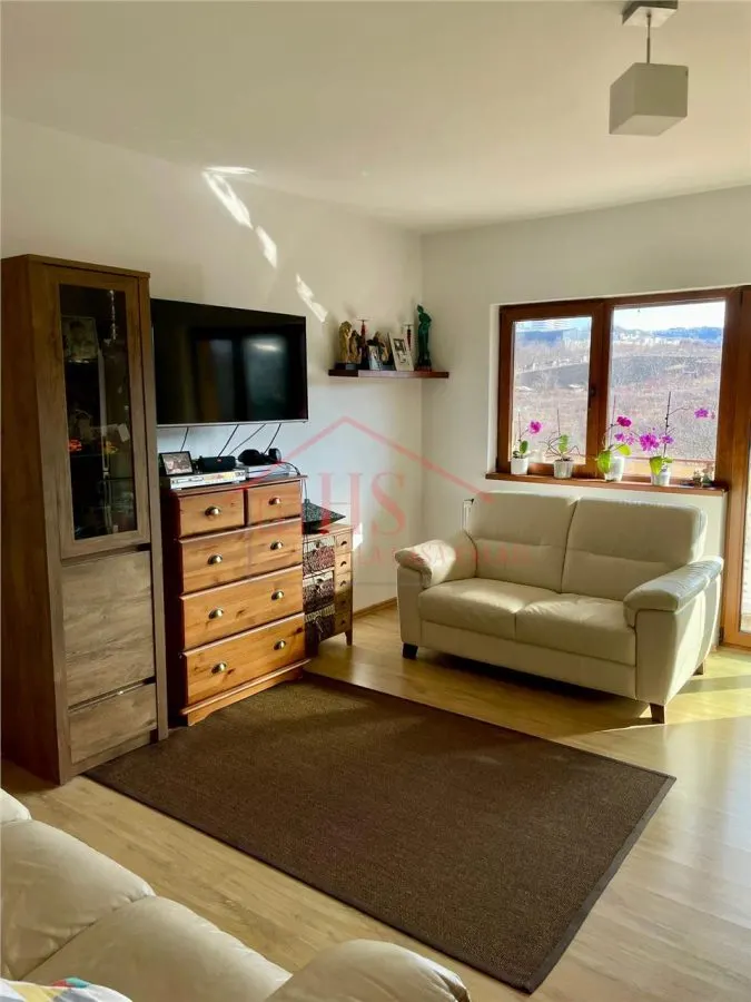 Apartament de vanzare + mansarda, 3 camere, in vila, curte privata. Campului, Cluj Napoca - foto 1