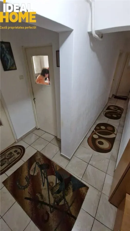 Apartament 2 Camere Decomandat Tatarasi Metalurgie - foto 3