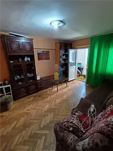 Apartament 4 camere zona Plantelor etaj 1+ doua balcoane, 88 mp - foto 2