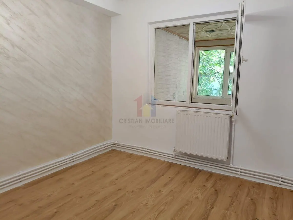 3 camere, etaj 1, Renovat Integral, Viziru 1 - foto 12