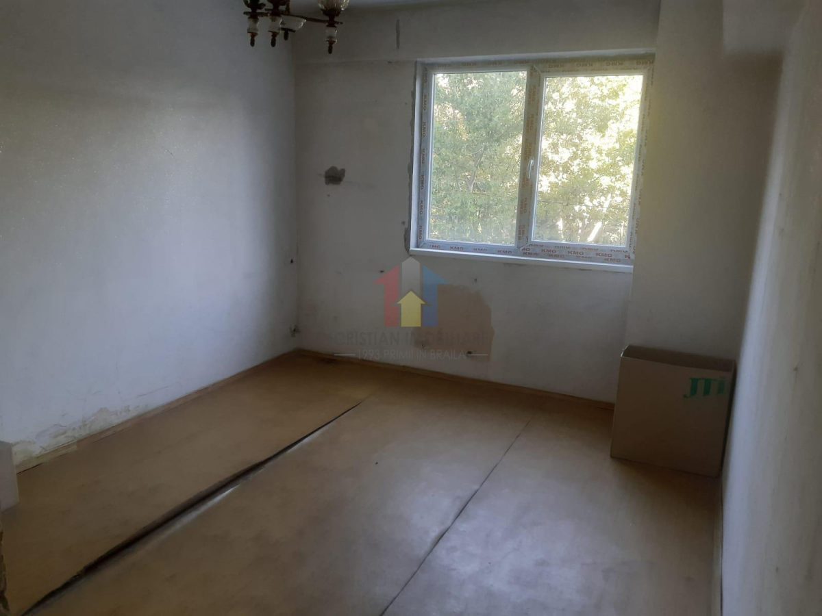 2 camere, etaj 1, confort 1 decomandat 50mp Viziru 3 - foto 3