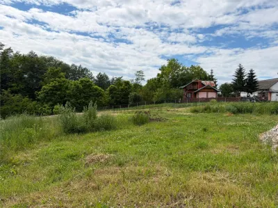 Terenuri intravilane de vânzare – Pătrăuți Suceava - foto 15