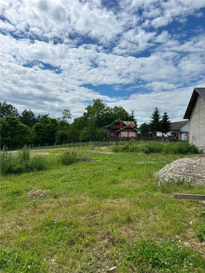 Terenuri intravilane de vânzare – Pătrăuți Suceava - foto 16
