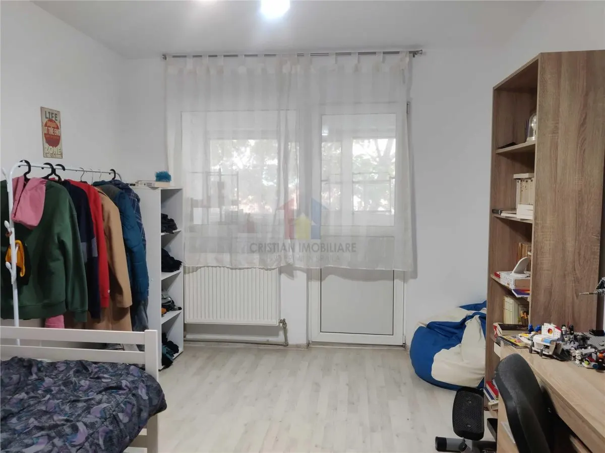 Duplex 3 cam Calarasi etaj 2 renovat mobilat si utilat - foto 4