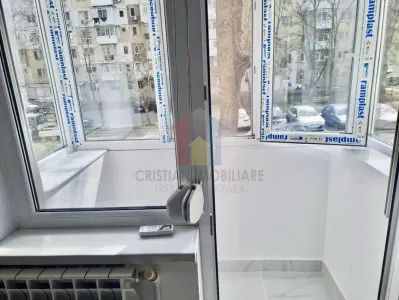 Apartament 2 camere  Viziru 3, renovat complet etaj 1 - foto 2