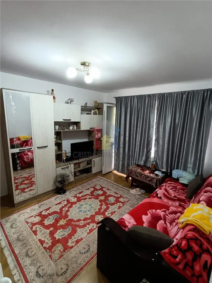 2 camere cu imbunatiri, etaj 1, Viziru 1 - foto 1