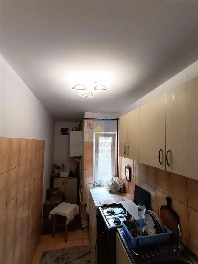 2 camere cu imbunatiri, etaj 1, Viziru 1 - foto 4