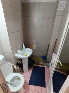 2 camere cu imbunatiri, etaj 1, Viziru 1 - foto 7
