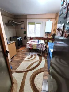ETAJ 1, Apartament 3 camere zona Buzaului B-uri - foto 4