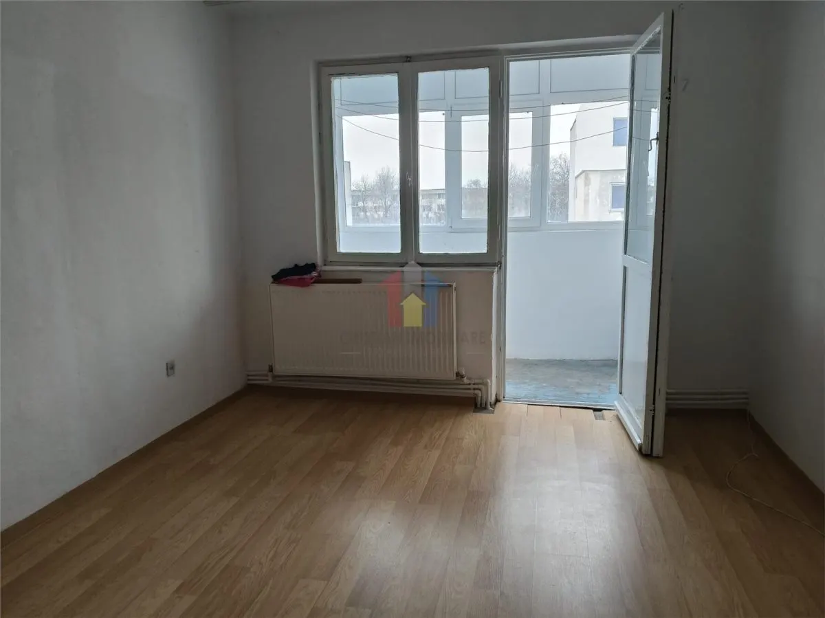 Disponibil Imediat! ETAJ 3, ap 2 camere, conf II sporit, Hipodrom - foto 2