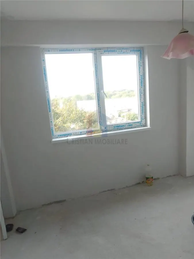 Apartament 3 camere  Viziru 3, etaj intermediar - foto 2