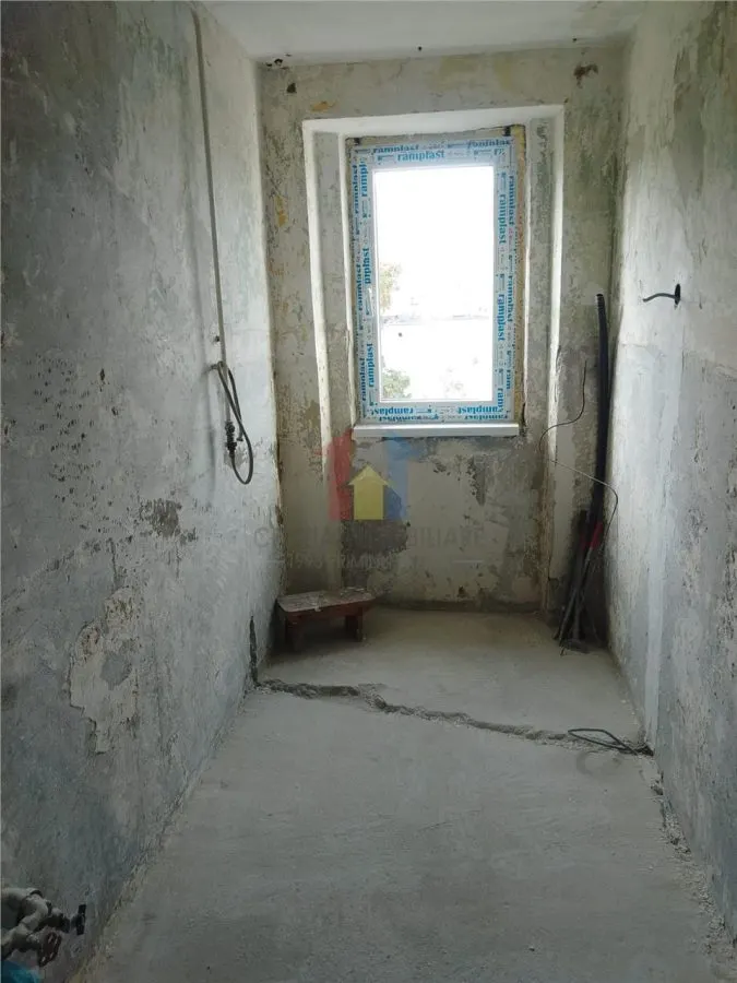 Apartament 3 camere  Viziru 3, etaj intermediar - foto 4