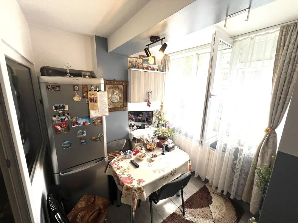 Garsoniera Noua,etajul 1,64000 Euro - foto 3