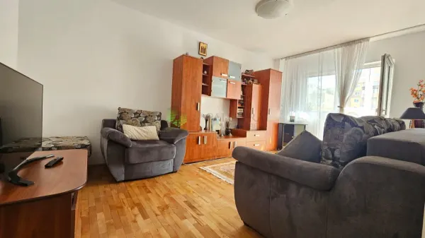 Apartament 3 camere Brașov - poza 1