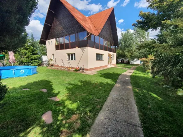 Casă 5 camere Câmpina - poza 1