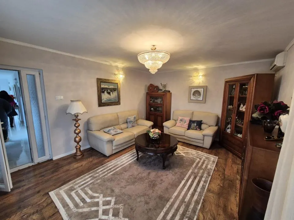 SUPER CASA 3 camere 130mp utili  Lacu Sarat Teren- 252 mp - foto 6