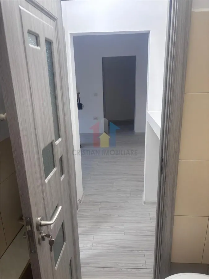 Ap 2 camere, confort 2, Viziru 3, etaj 1, mobilat si utilat, liber - foto 7