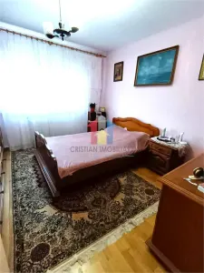 ETAJ  1, Ap 3 camere zona Garii, SPATIOS, 2 vederi, 2 balcoane - foto 5