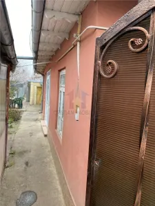 Buzaului-Spit Judetean Casa 3 camere teren 264 mp deschidere 8 m toate utilitatile - Braila