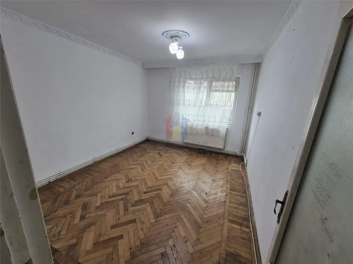 Zona linistita! Ap. 2 camere conf 1, Hipodrom, parter cu balcon - foto 4