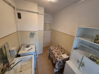 Apartament 2 camere Grivitei,decomandat,etaj 3,77000 Euro - foto 2
