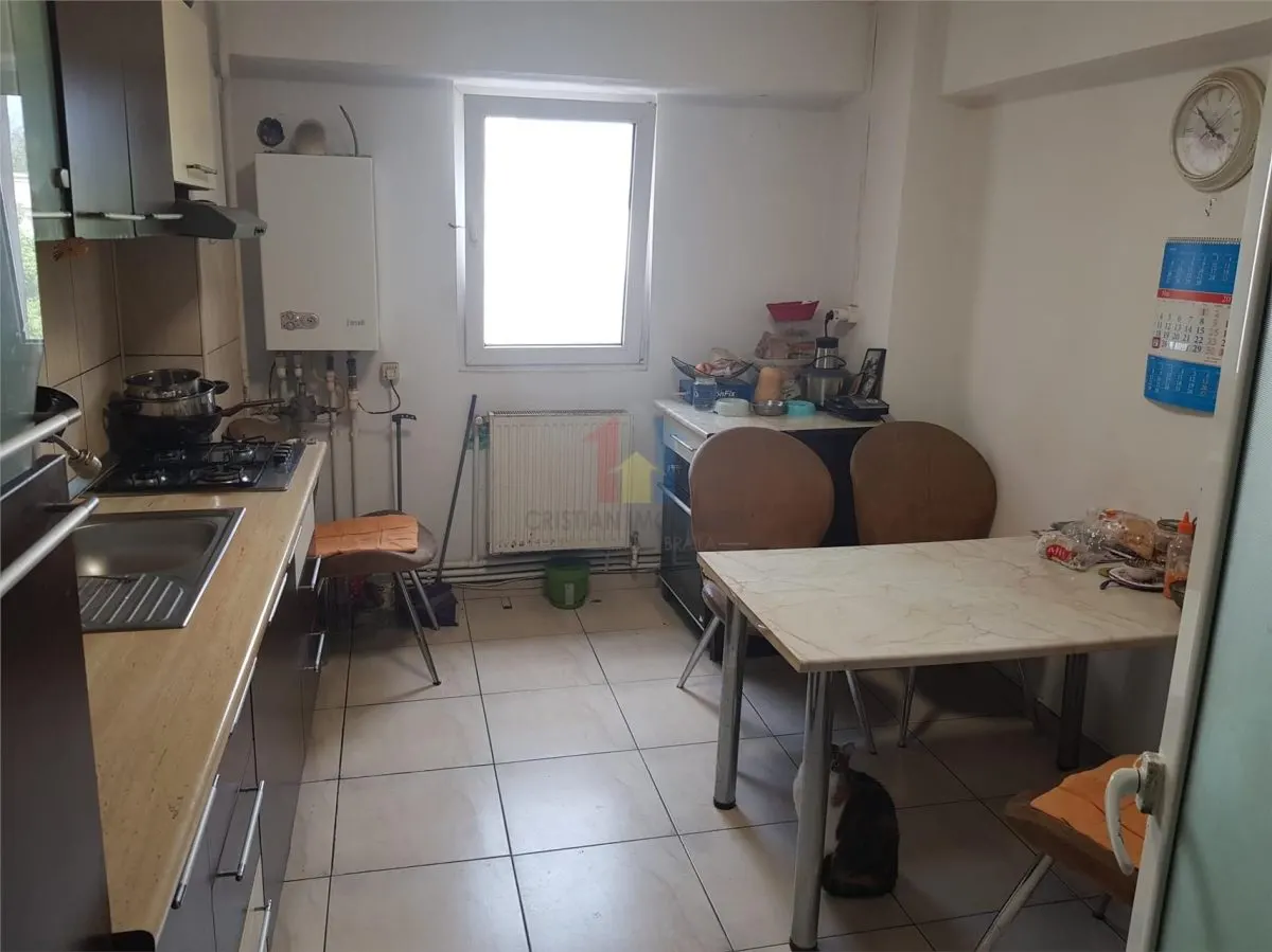 DECOMANDAT! Ap 3 camere, Calarasi IV, ETAJ INTERMEDIAR - foto 2