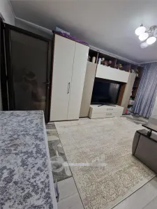 PODU ROS 2 CAMERE MOBILAT SI UTILAT - foto 6