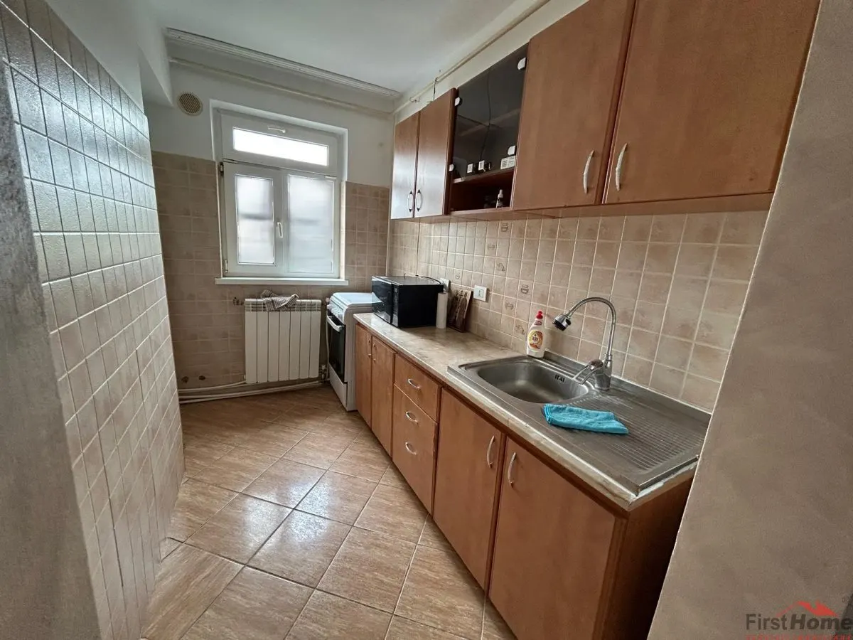 Apartament cu 2 camere de vanzare, zona Sud - foto 3