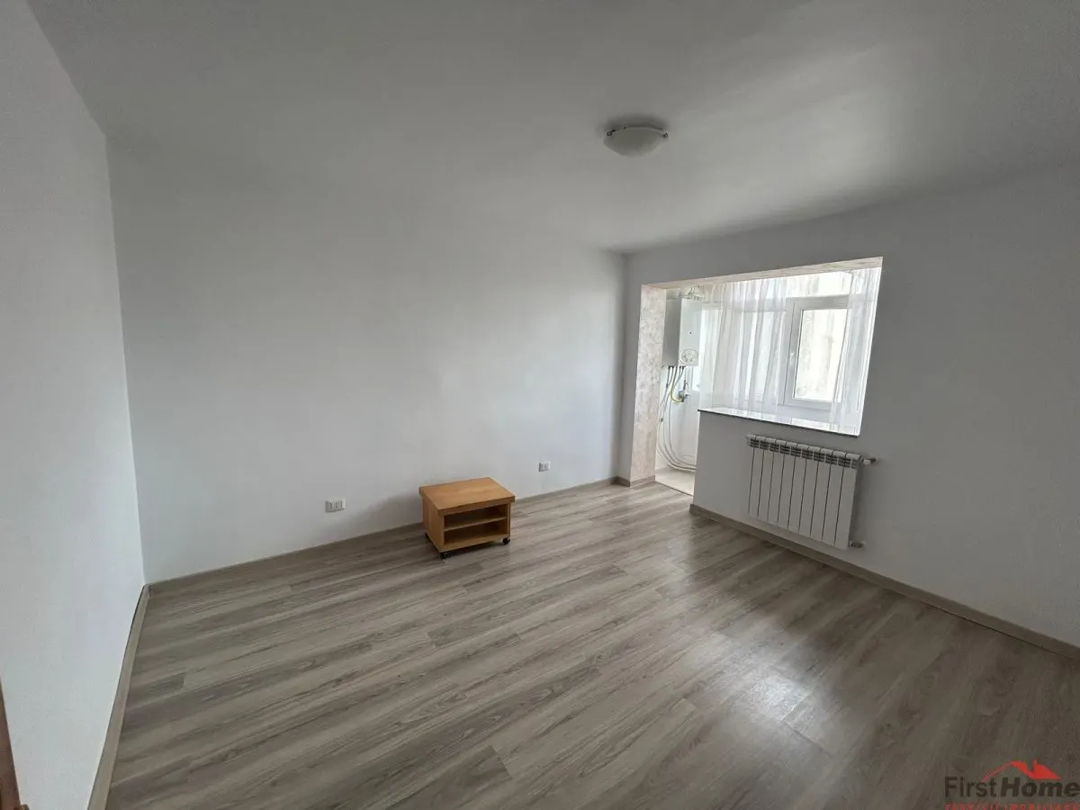 Apartament cu 2 camere de vanzare, zona Sud - foto 6