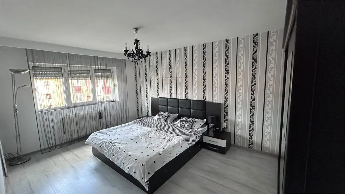 NOU PE PIATA -LOCATIE EXCELENTA- DECOMANDAT - 3 DORMITOARE - foto 1