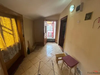 Casa de vanzare in Odobesti, zona centrala. - foto 13