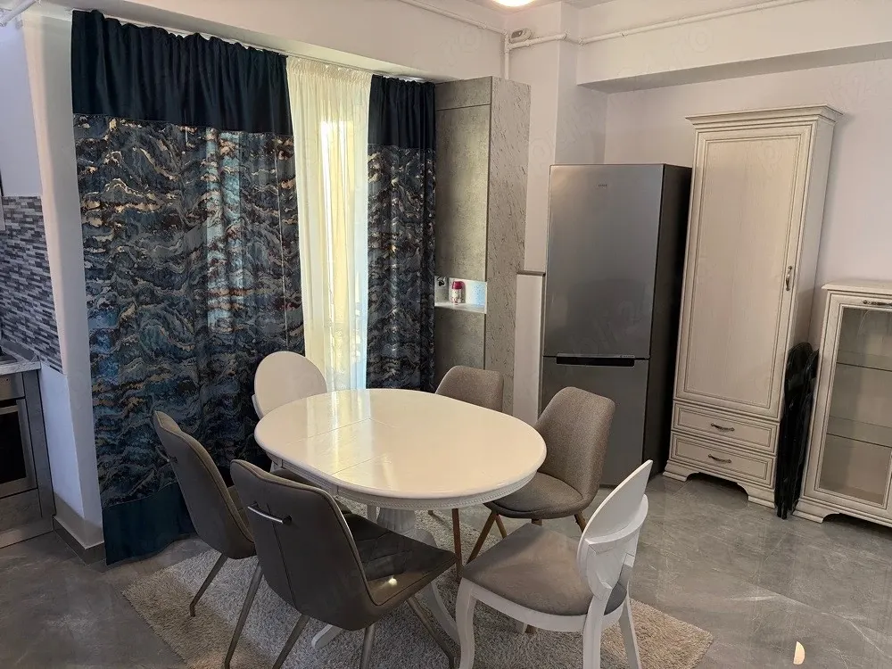 Apartament 3 camere | Palas | Etaj 10 | Vedere panoramică | Mobilat și utilat complet - foto 2