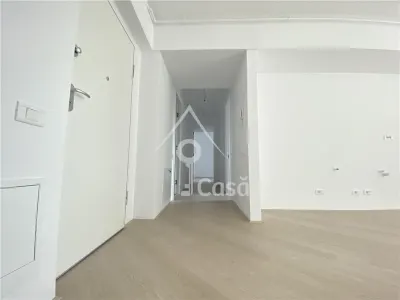 Apartament Spatios de 3 Camere in Zona Tineretului. Disponibil Imediat - foto 8