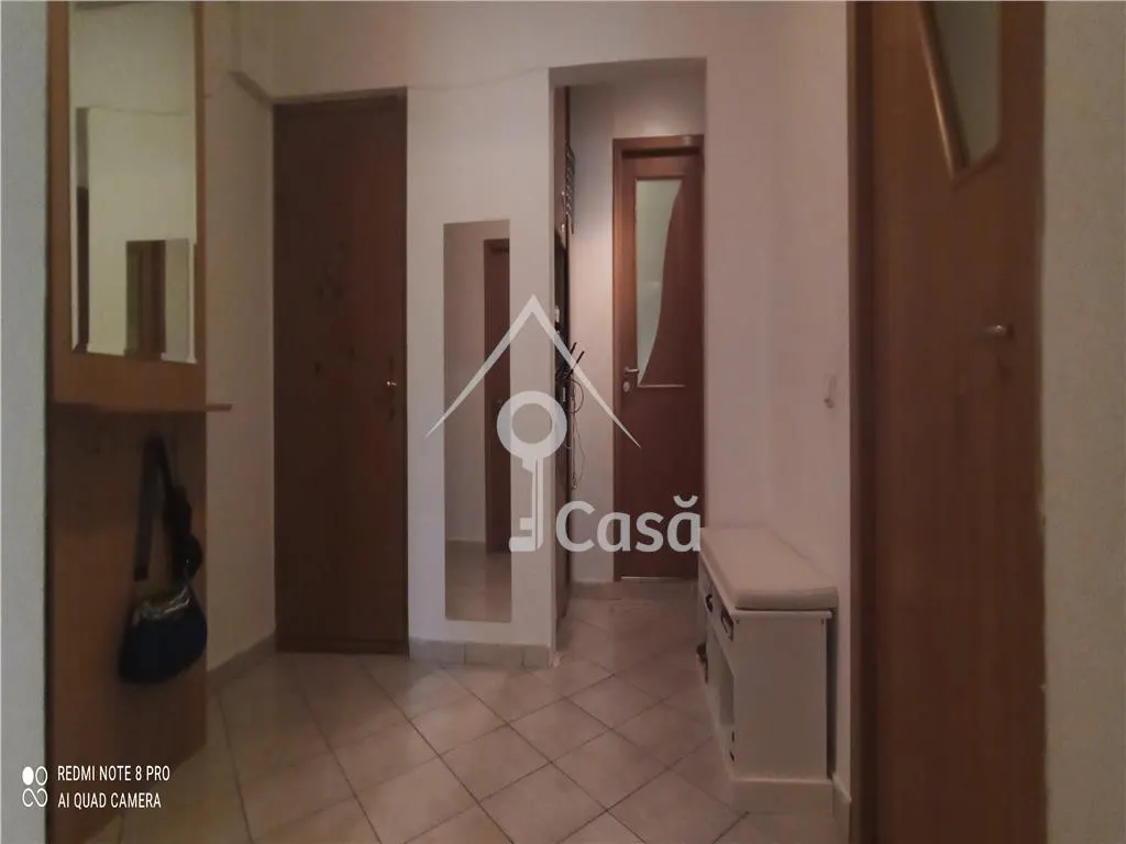 Apartament 4 camere, 2 bai, 5 minute de metrou Ap.Patriei - foto 2