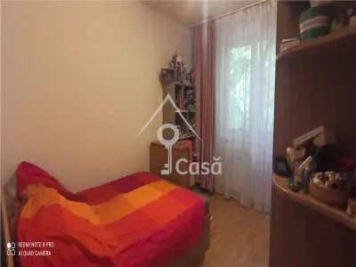 Apartament 4 camere, 2 bai, 5 minute de metrou Ap.Patriei - foto 5