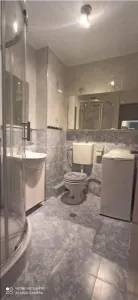 Apartament 4 camere, 2 bai, 5 minute de metrou Ap.Patriei - foto 10
