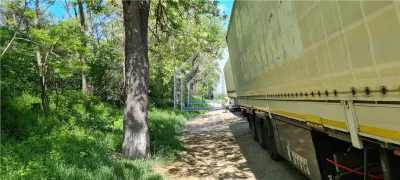 Suceava, Draguseni, teren cu casa batraneasca,   langa troita - foto 3