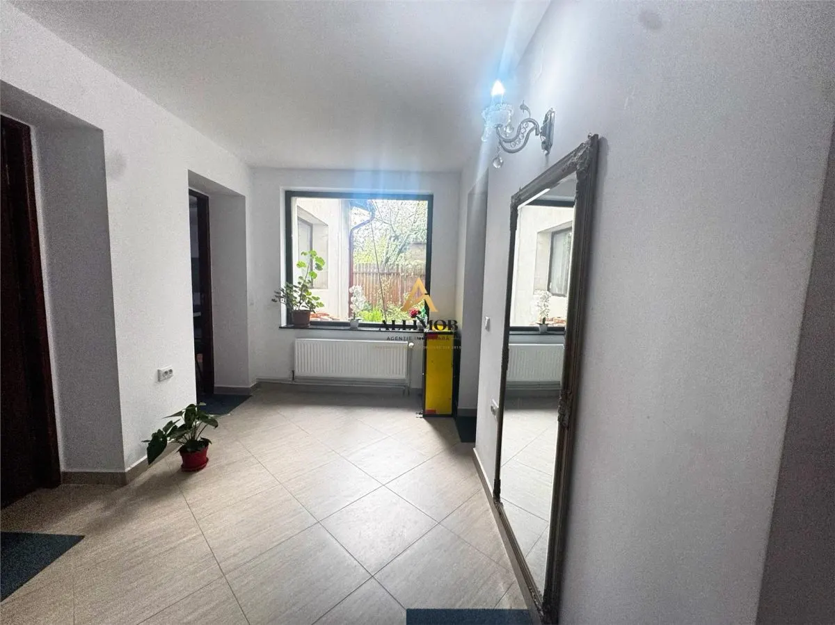 Casa de vanzare Ploiesti – Zona Sala Sporturilor | Complet renovata si consolidata în 2024 | Garaj | 99.000 Euro - foto 11