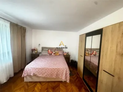 Casa de vanzare Ploiesti – Zona Sala Sporturilor | Complet renovata si consolidata în 2024 | Garaj | 99.000 Euro - foto 6
