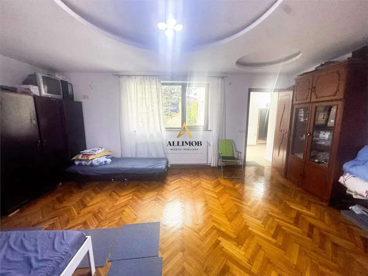 Casa de vanzare Ploiesti – Zona Sala Sporturilor | Complet renovata si consolidata în 2024 | Garaj | 99.000 Euro - foto 8