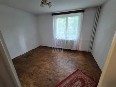 Apartament cu 3 camere - ultracentral - Suceava