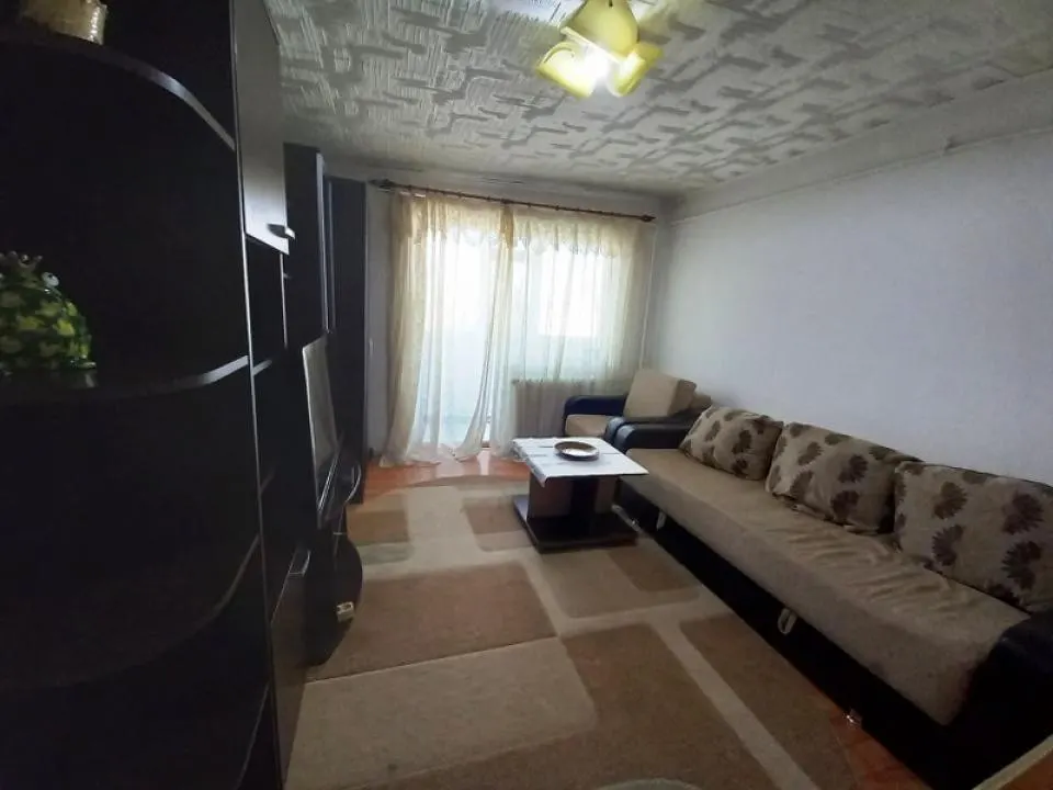 Apartament 2 camere in Ploiesti, zona Vest. - foto 2