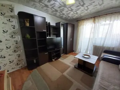 Apartament 2 camere in Ploiesti, zona Vest. - foto 14