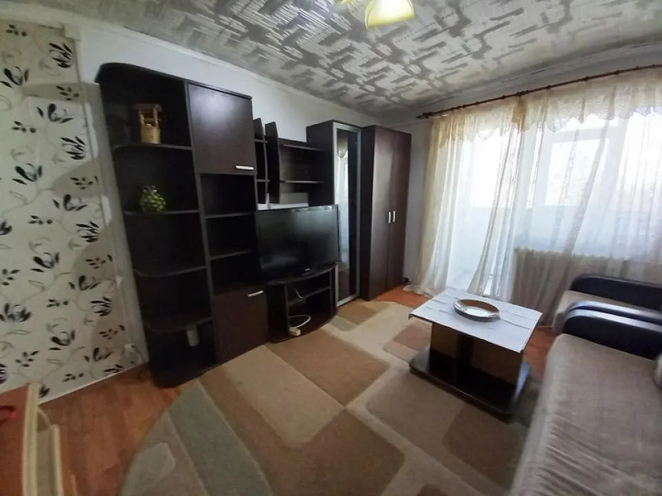 Apartament 2 camere in Ploiesti, zona Vest. - foto 14