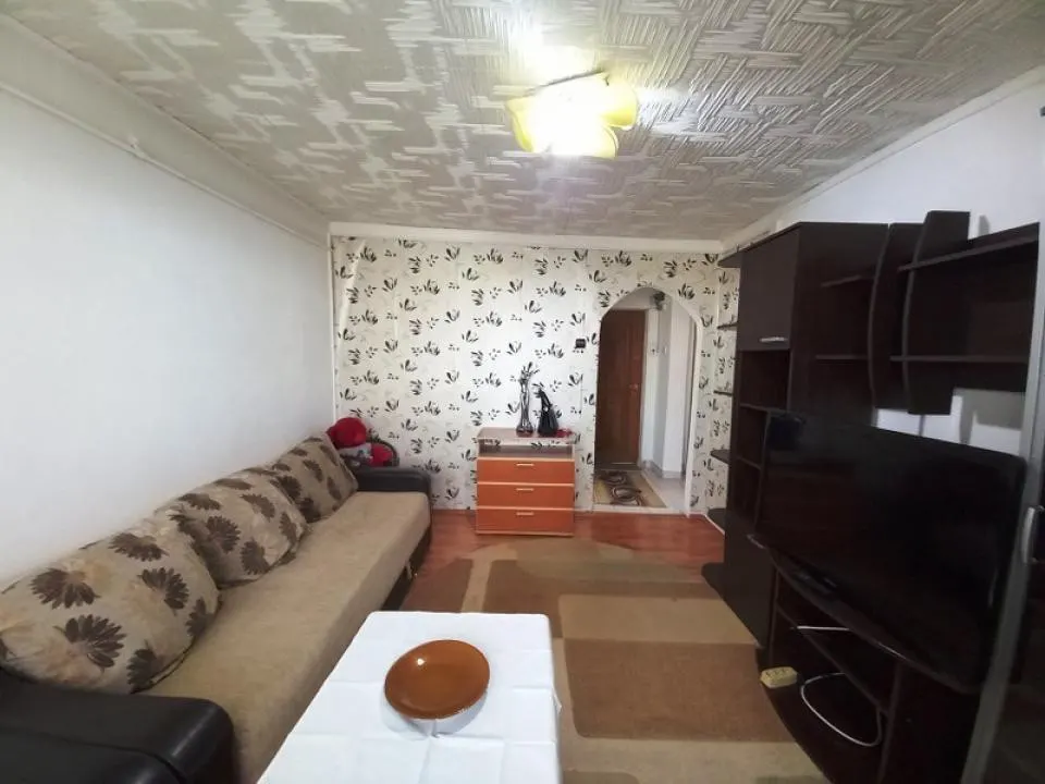 Apartament 2 camere in Ploiesti, zona Vest. - foto 17